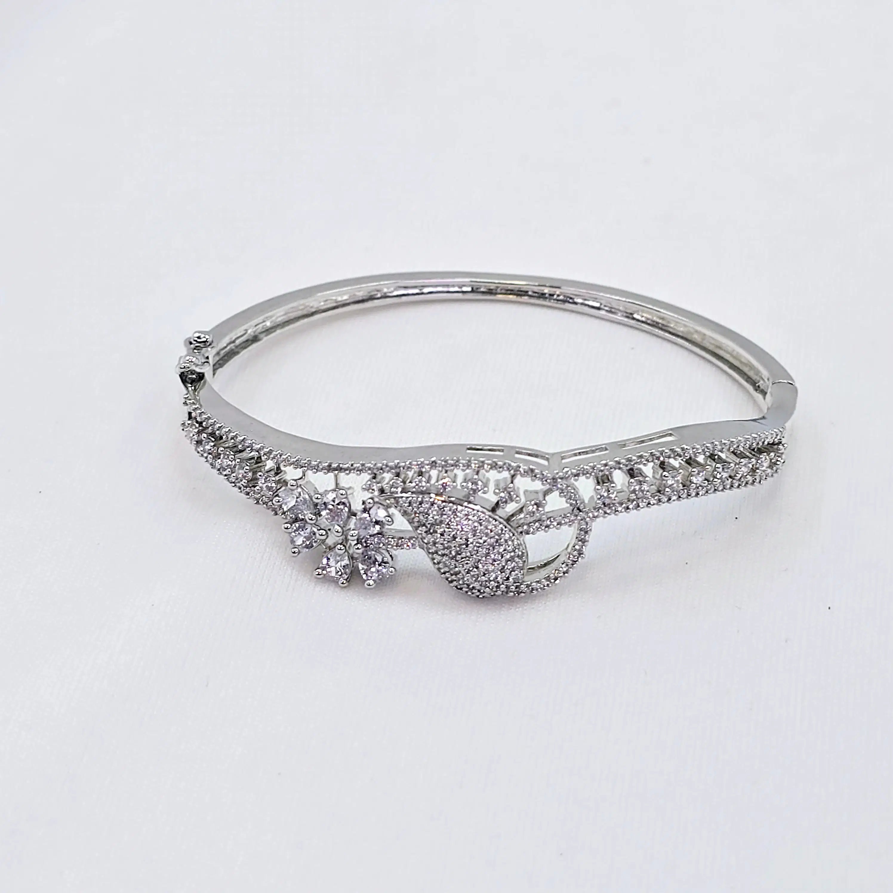 The Samira Whitegold A.D Bracelet