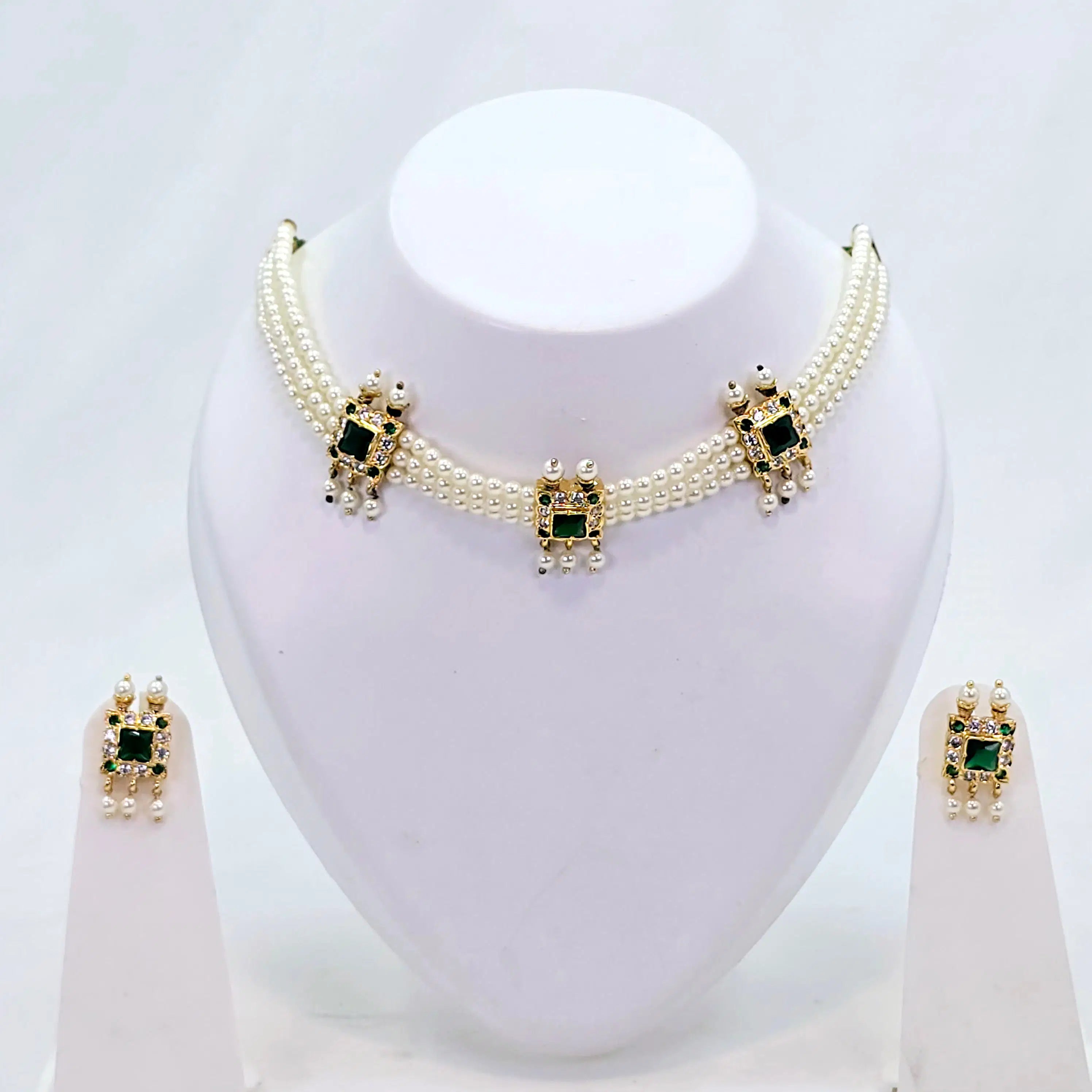 The Janhavi Moti Chinchpeti