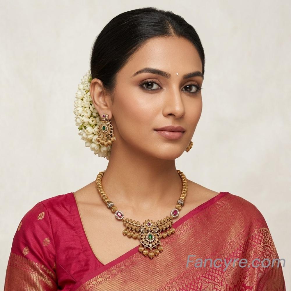 The Laxmibai Kempu Necklace