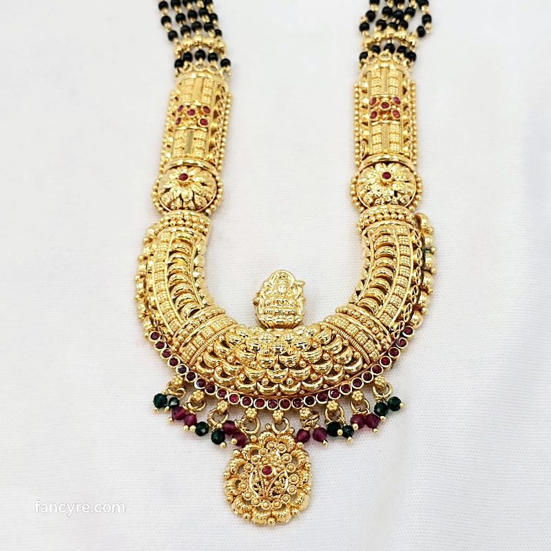 The Tarini Antique Goldforming Mangalsutra