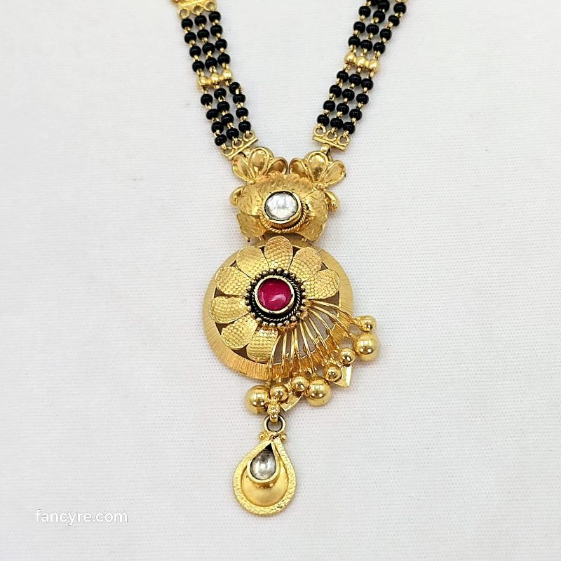 The Nisha Antique Goldforming Mangalsutra