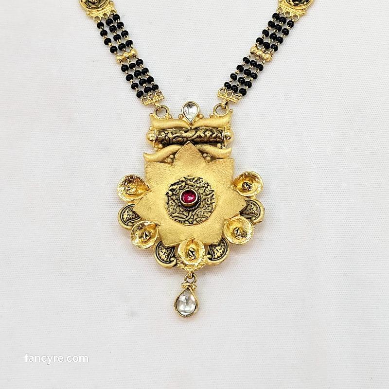 The Shirin Antique Goldforming Mangalsutra