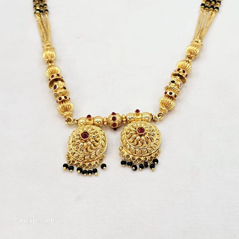 The Runali Antique Goldforming Mangalsutra