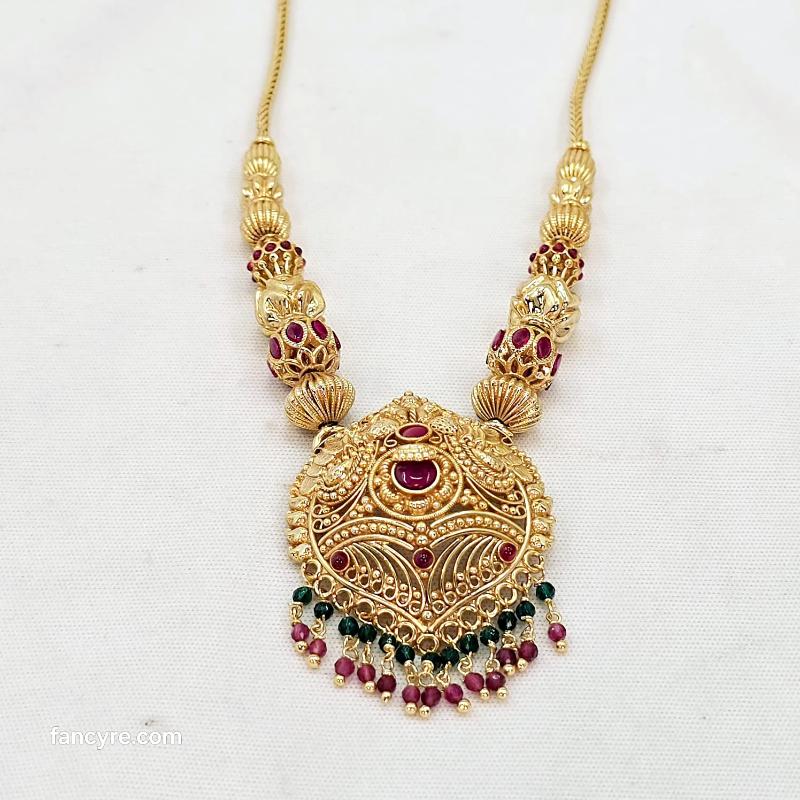 The Virika Antique Goldforming Necklace