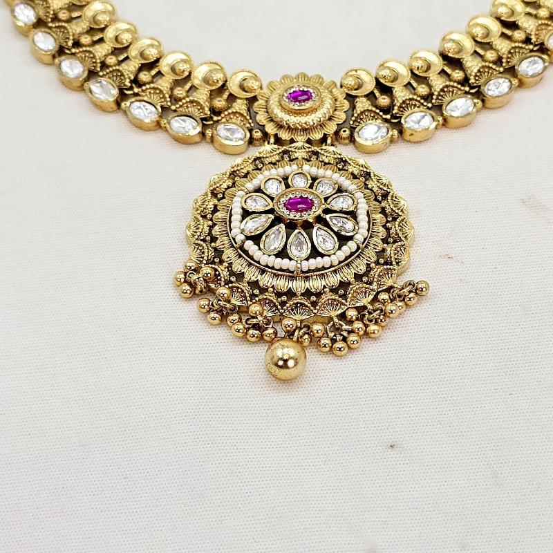 The Divyani Rajwadi Necklace