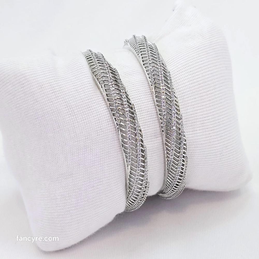 The Araya Whitegold A.D Bangle