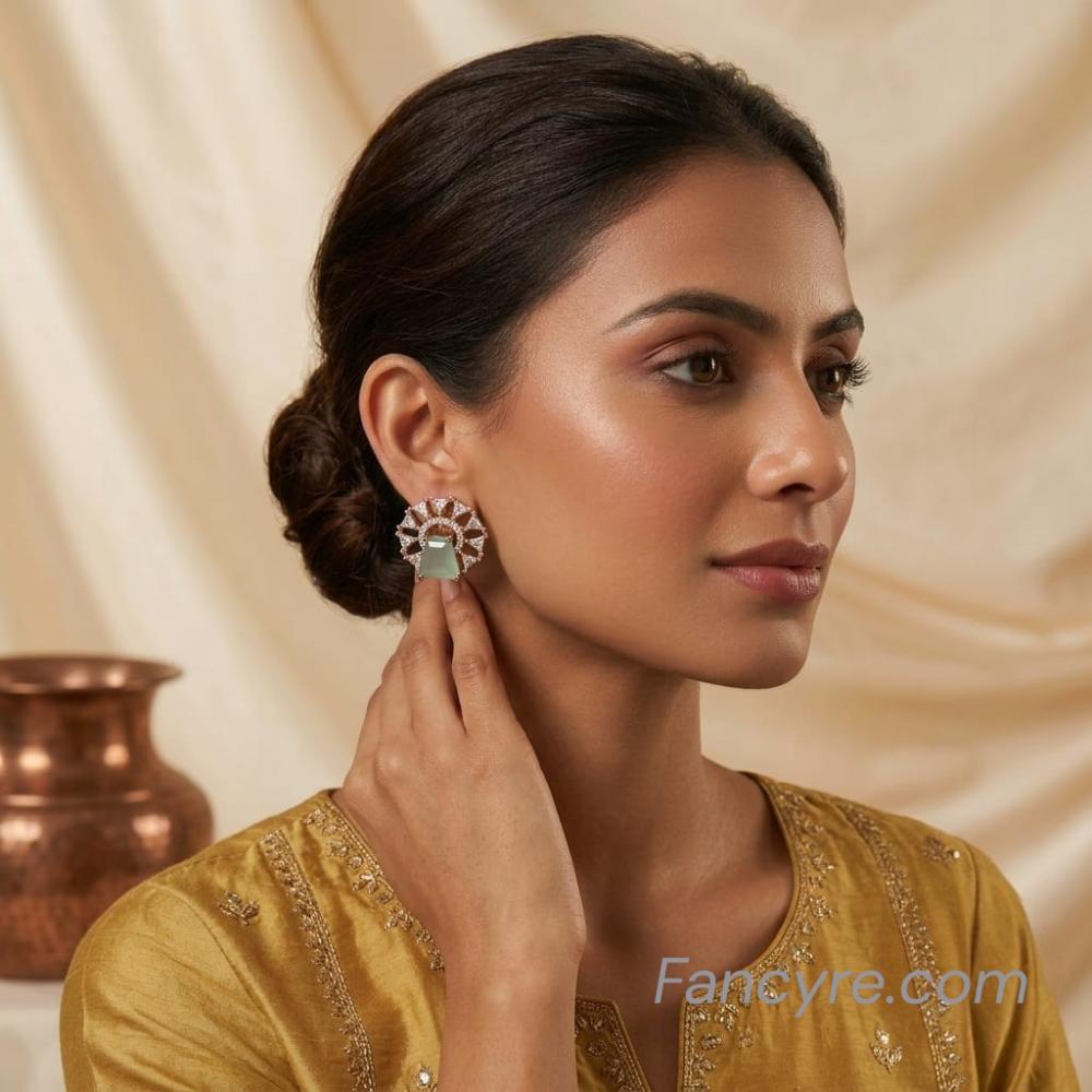 The Tyra Rosegold A.D Earring