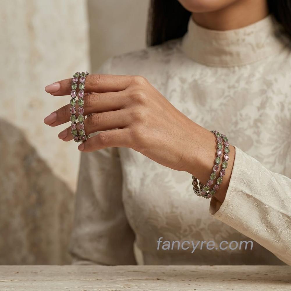 The Aviana Victorian Polish Bangle