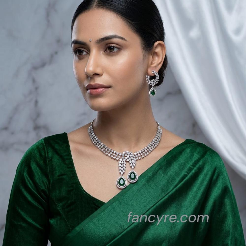 The Freya Whitegold A.D Necklace