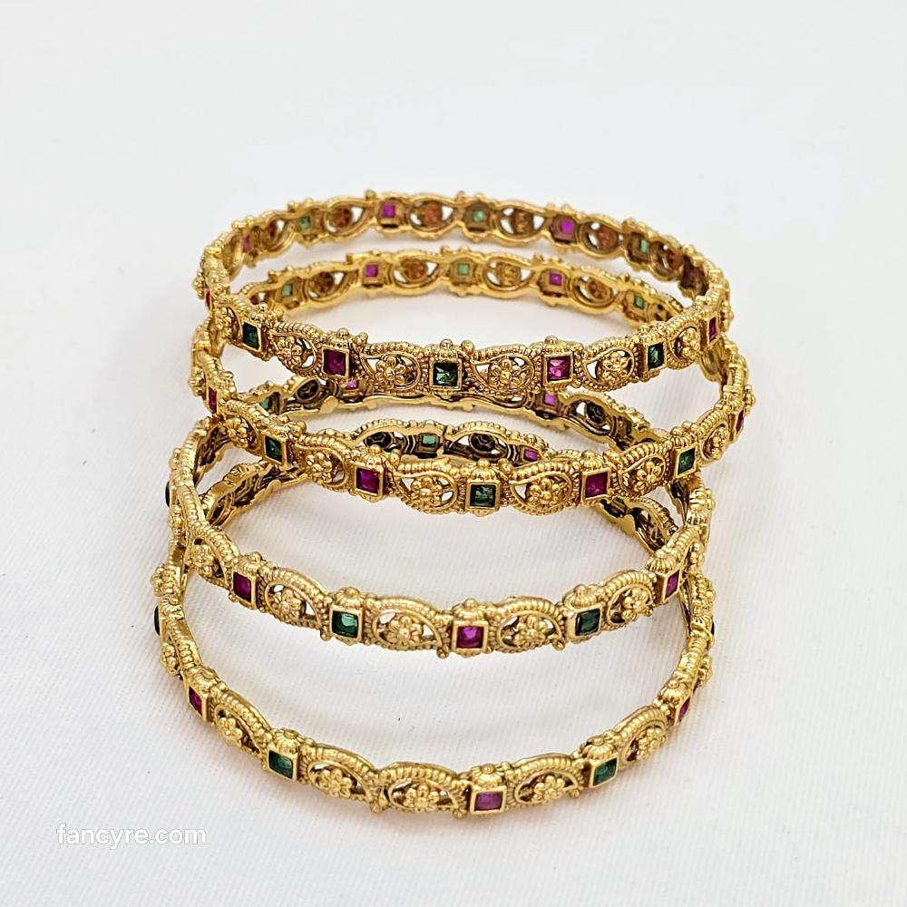 The Kokila Rajwadi Bangle