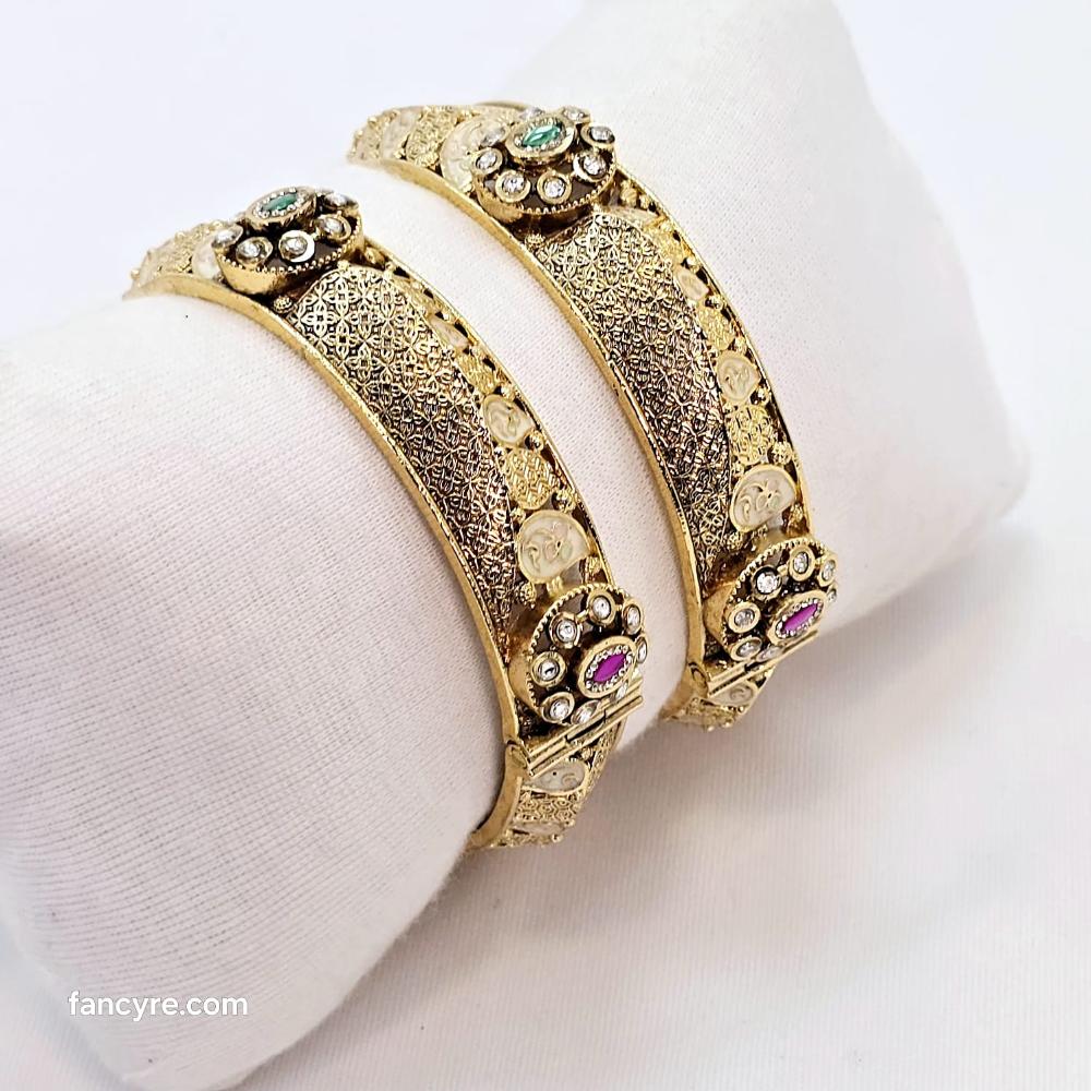 The Pramila Rajwadi Bangle