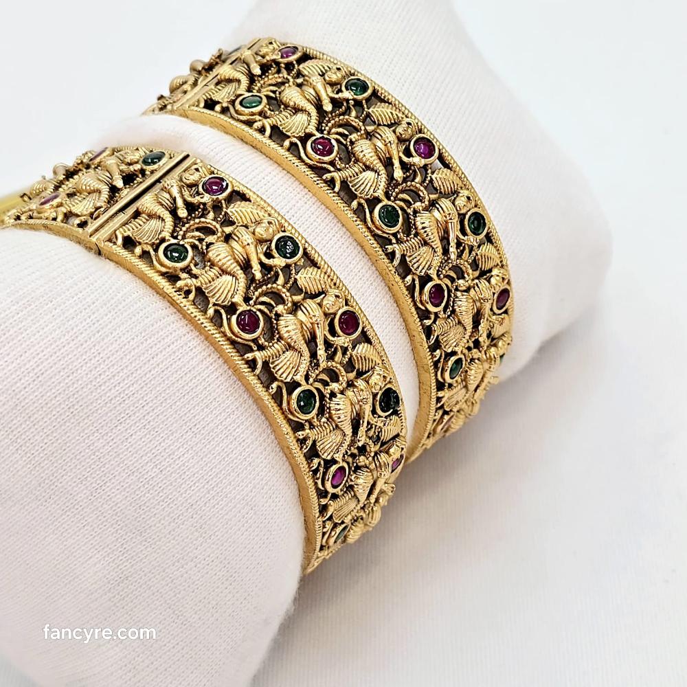 The Rachna Rajwadi Bangle