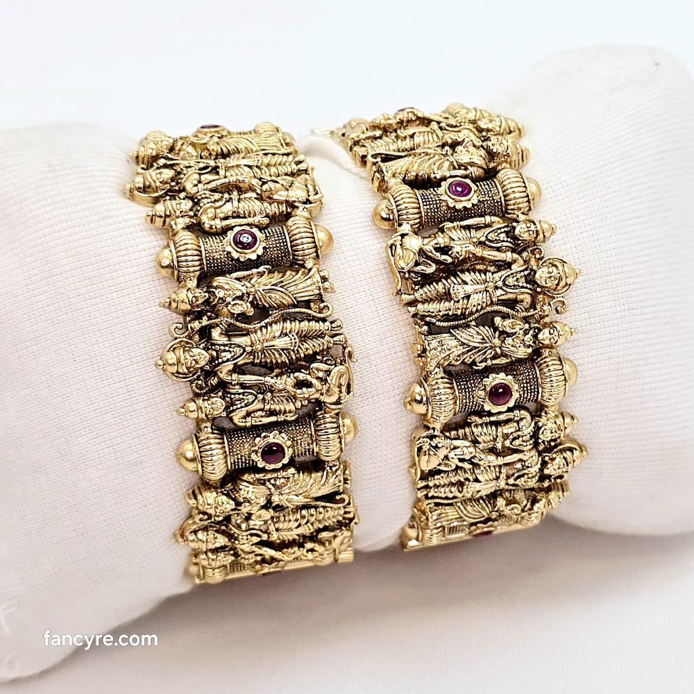The Devi Rajwadi Bangle
