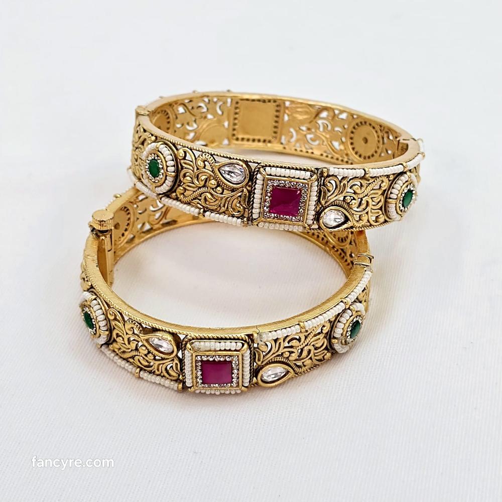 The Nikita Rajwadi Bangle