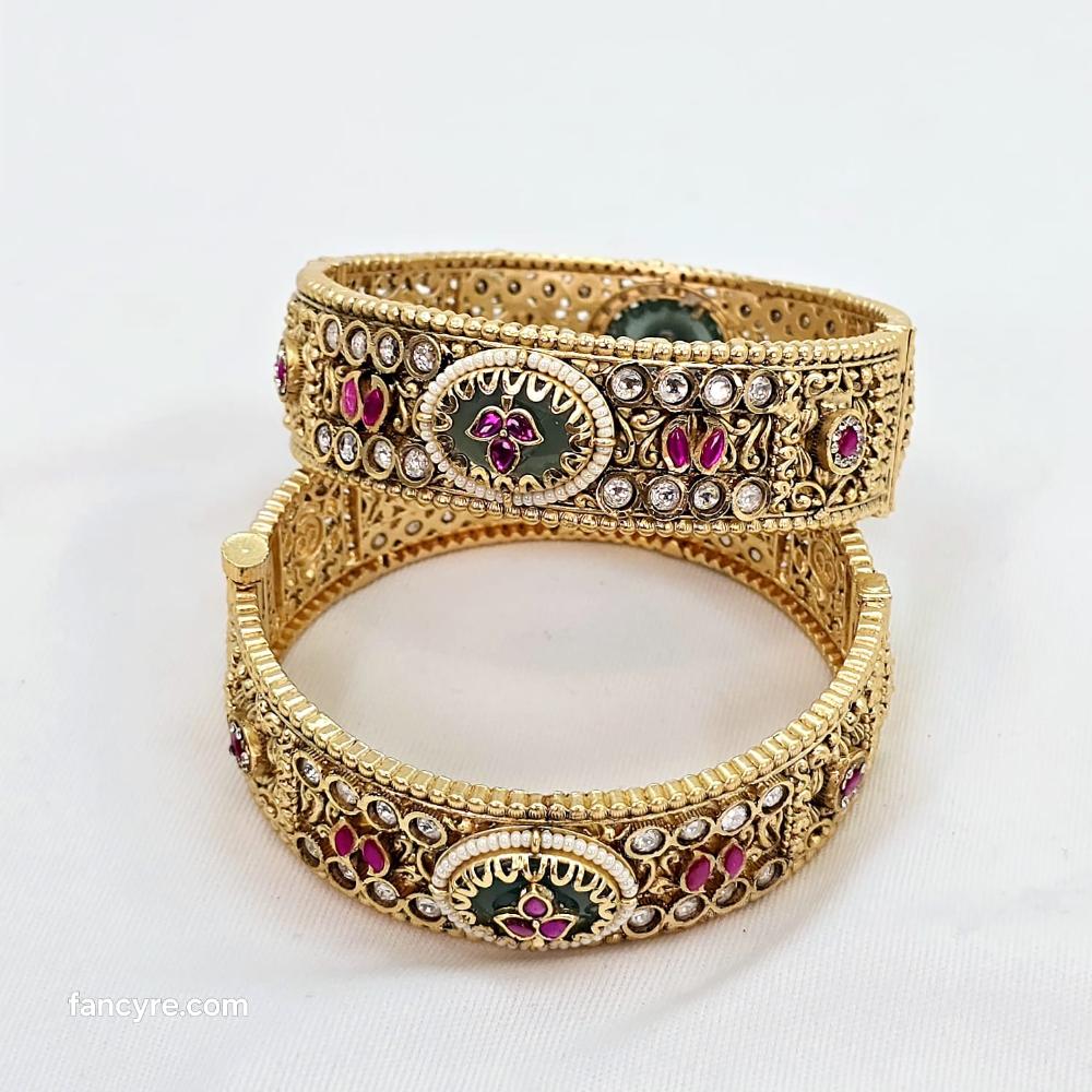 The Shri Rajwadi Bangle