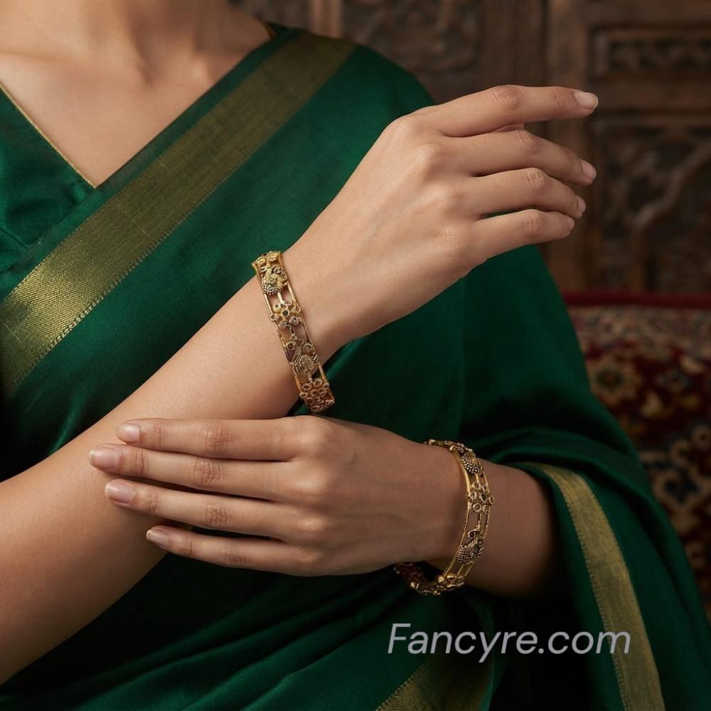 The Sonakshi Rajwadi Bangle