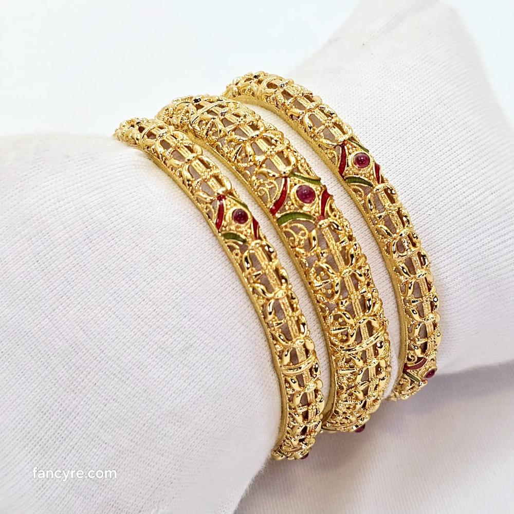The Disha Antique Goldforming Bangle