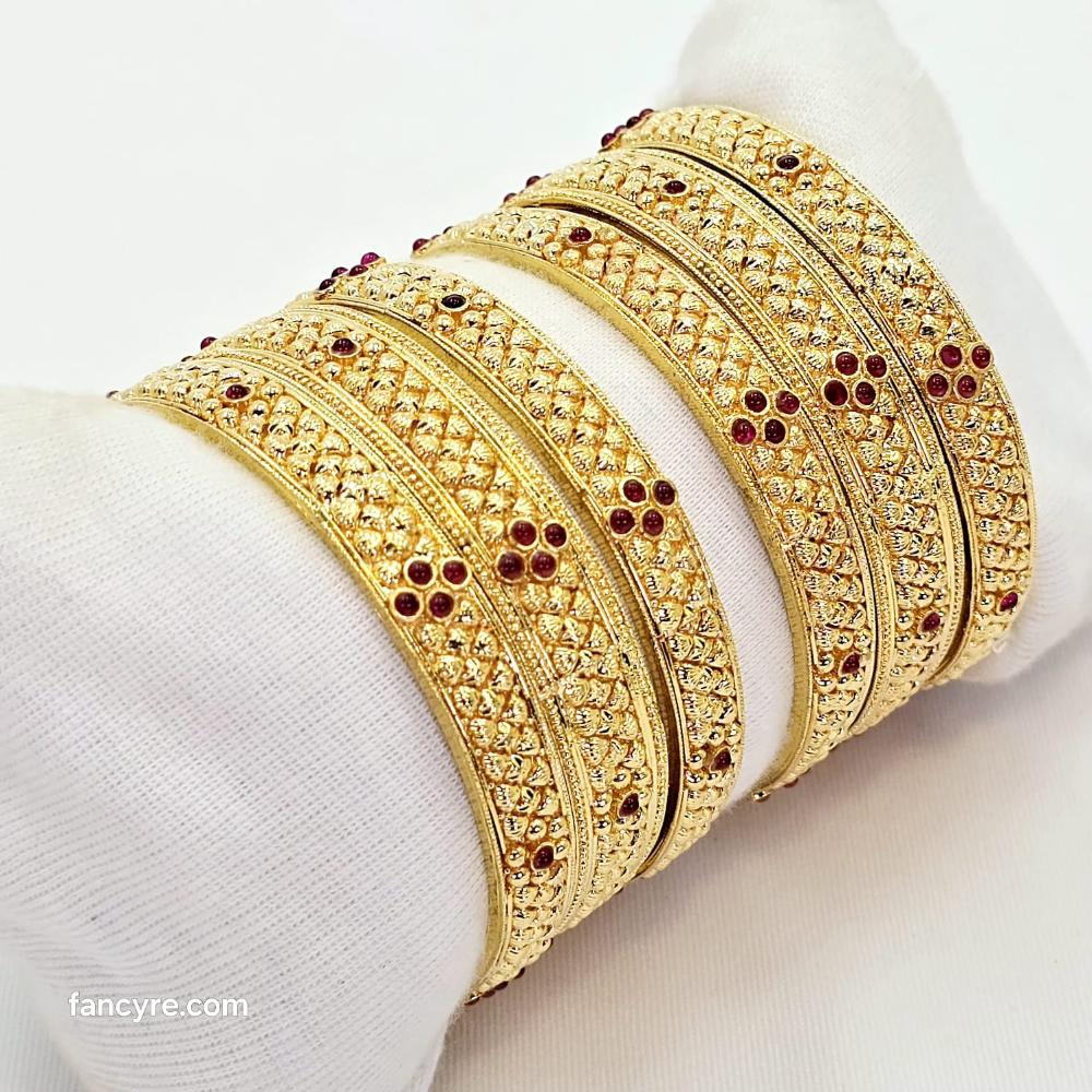 The Sanju Antique Goldforming Bangle
