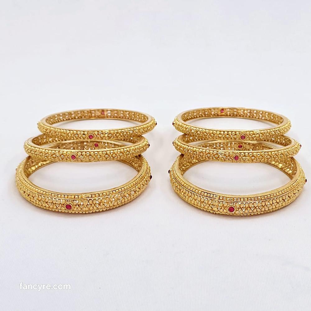 The Tanirika Antique Goldforming Bangle
