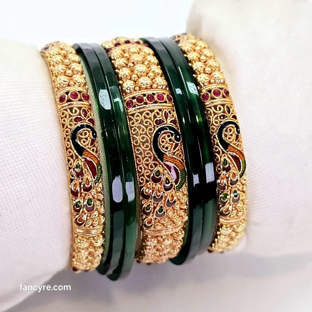 The Yachana Antique Goldforming Bangle