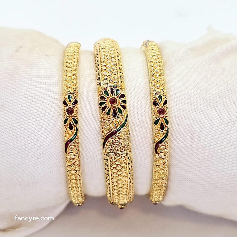 The Simar Antique Goldforming Bangle