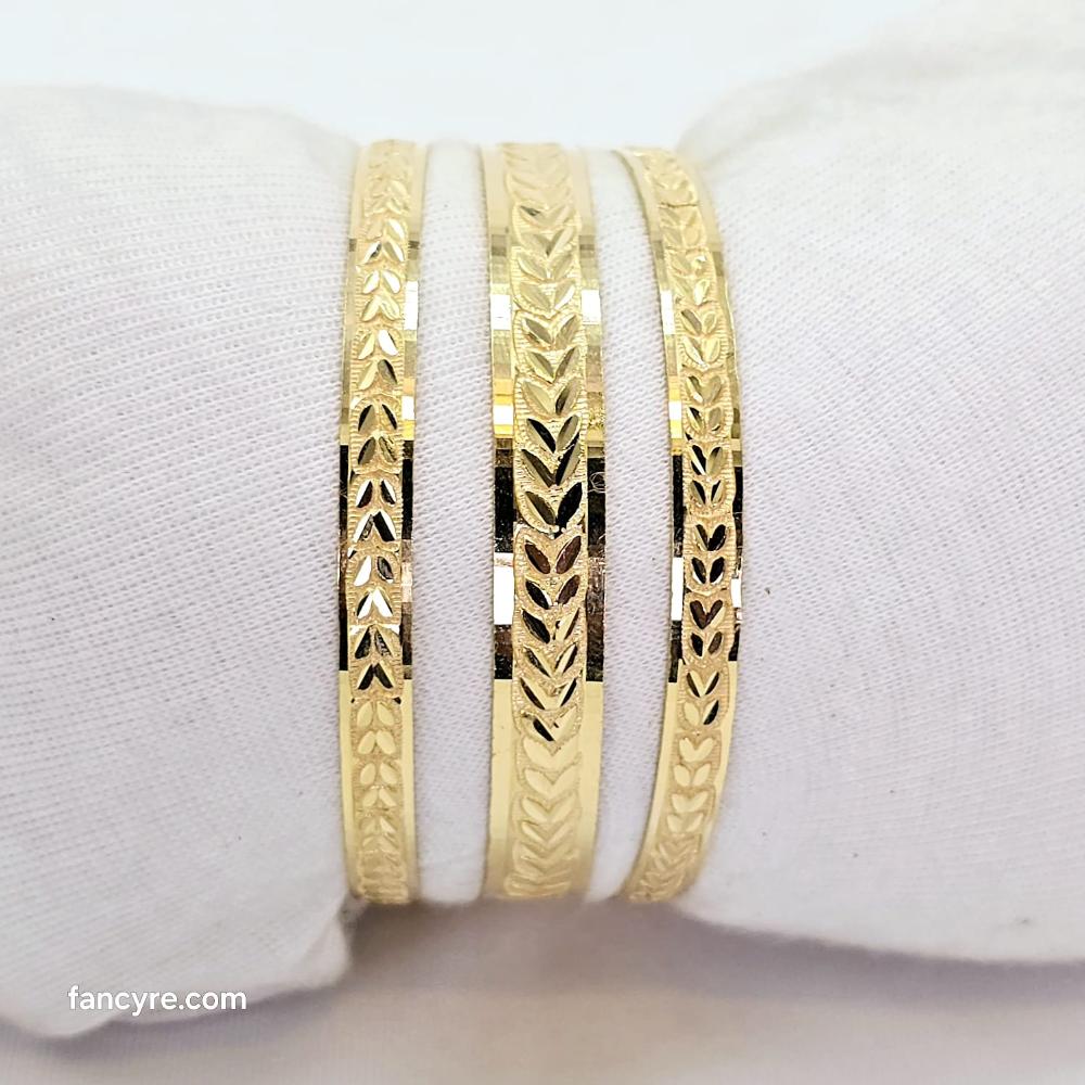 The Sujaya Goldforming Bangle