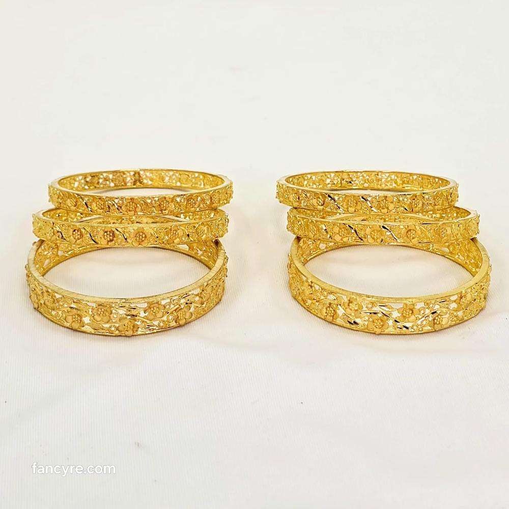 The Vidisha Goldforming Bangle