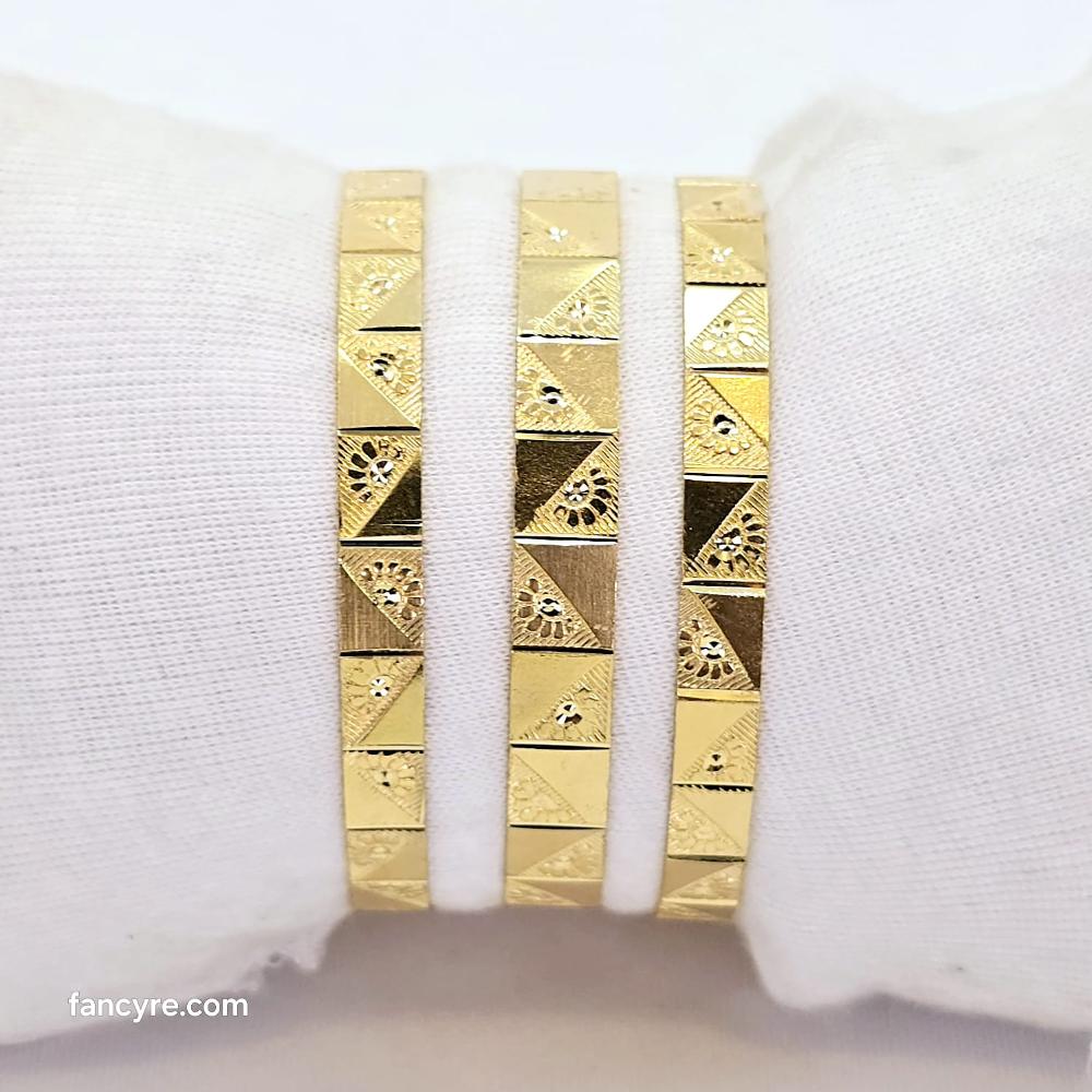 The Vibhuti Goldforming Bangle