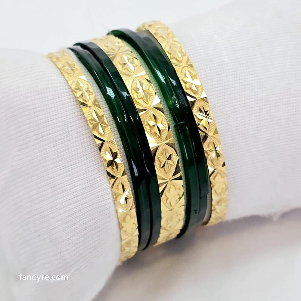 The Satyaki Goldforming Bangle