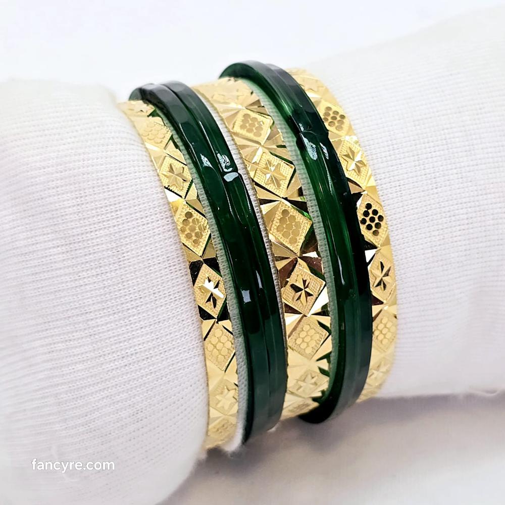 The Ujas Goldforming Bangle