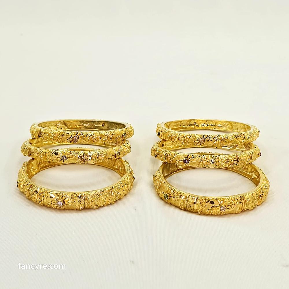 The Wartika Goldforming Bangle