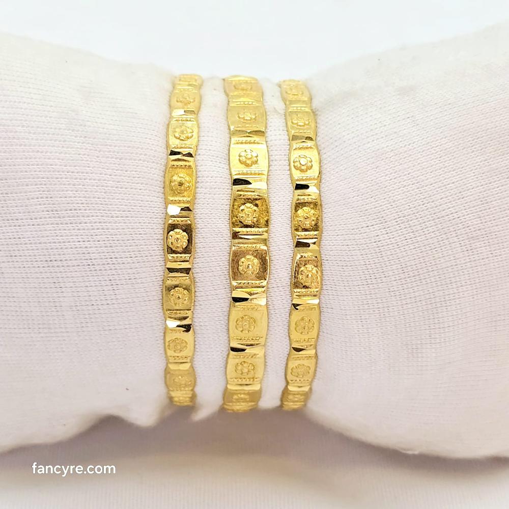 The Yatika Goldforming Bangle