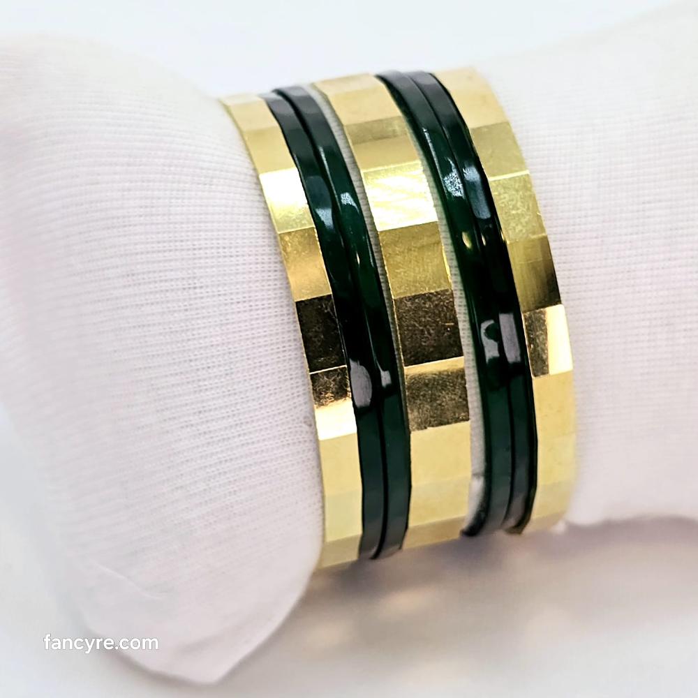 The Warjita Goldforming Bangle
