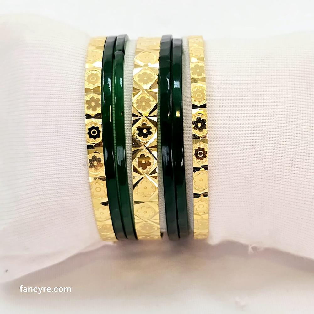 The Upama Goldforming Bangle