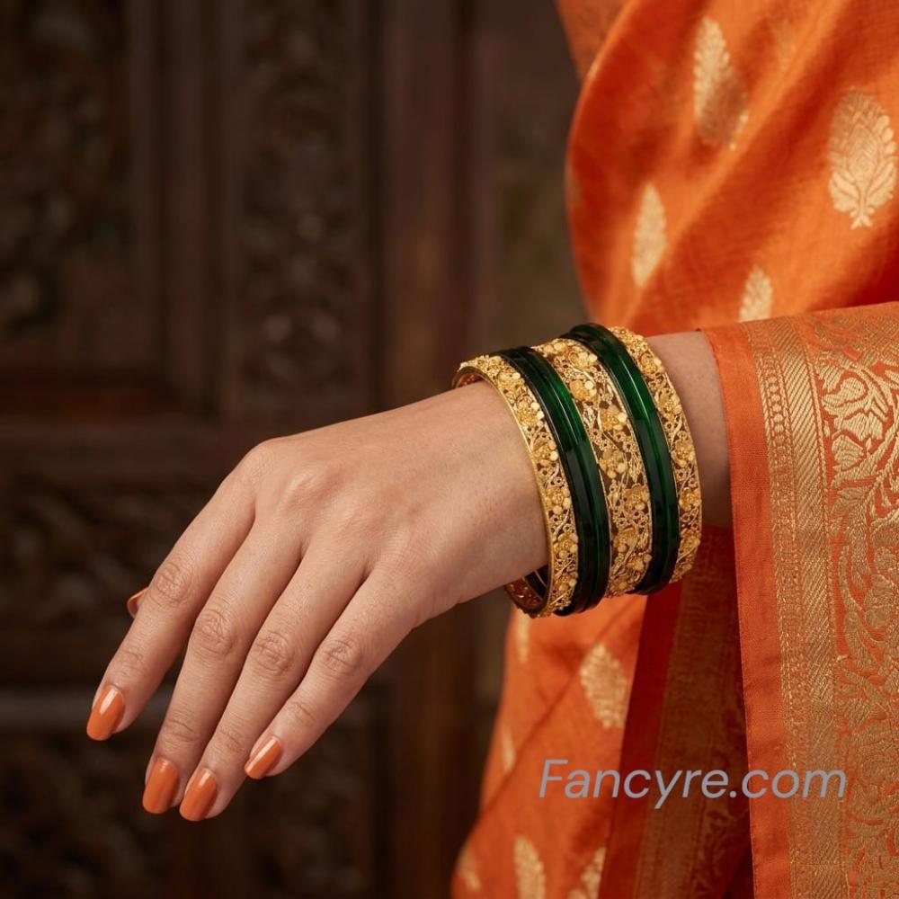 The Vidisha Goldforming Bangle