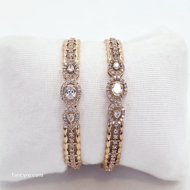 The Velerie Rosegold A.D Bangle