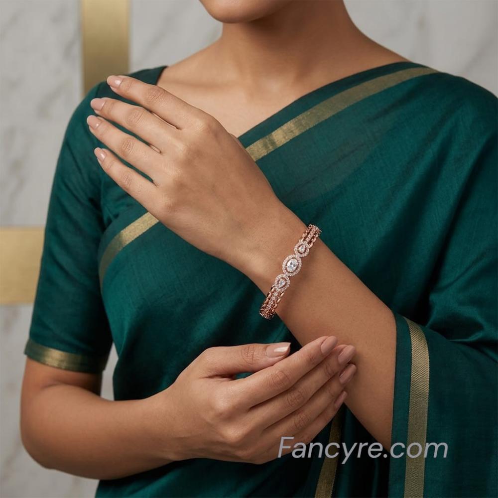 The Velerie Rosegold A.D Bangle