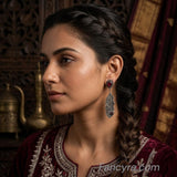 The Becca Oxidized Earring