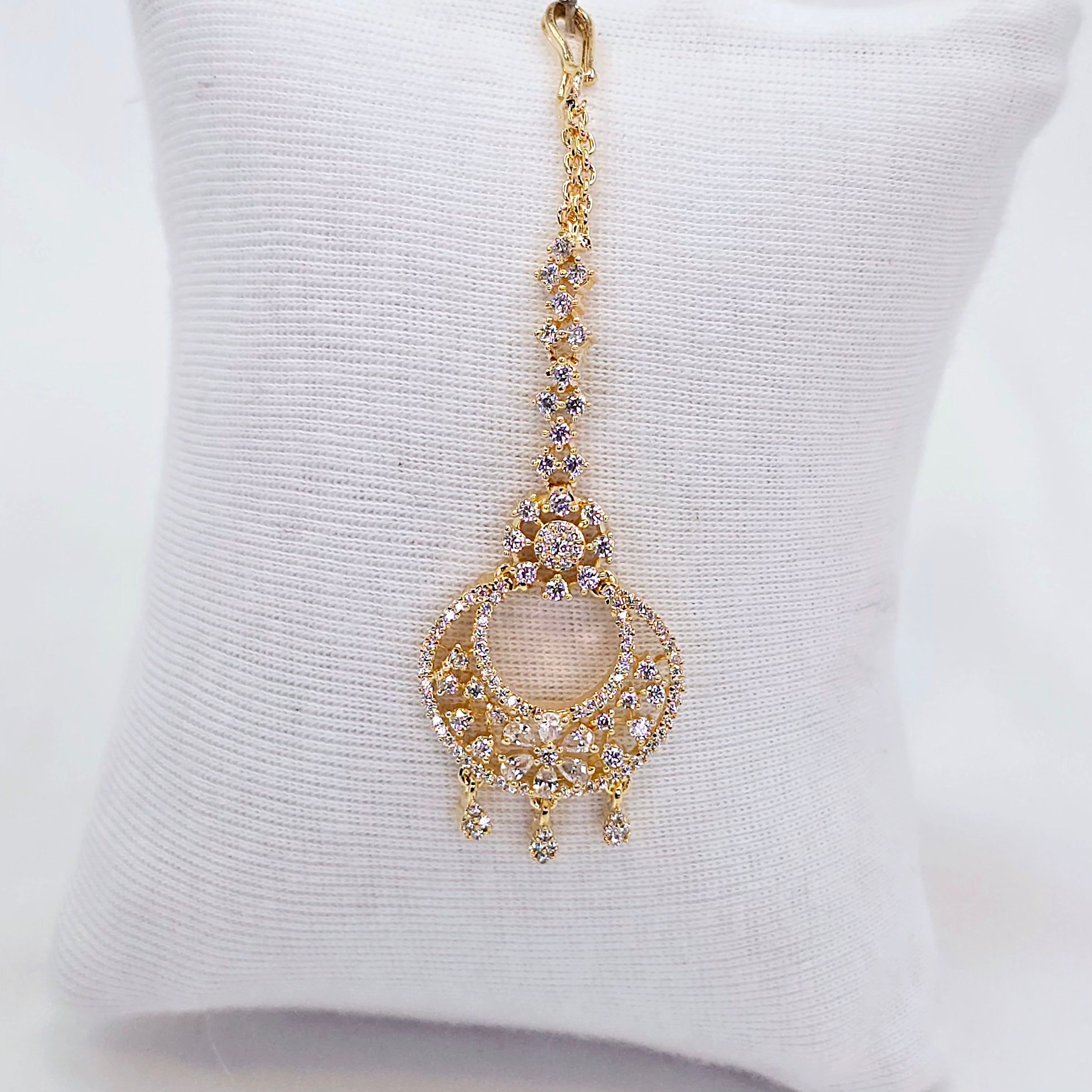 The Idhika Yellowgold A.D Bindi