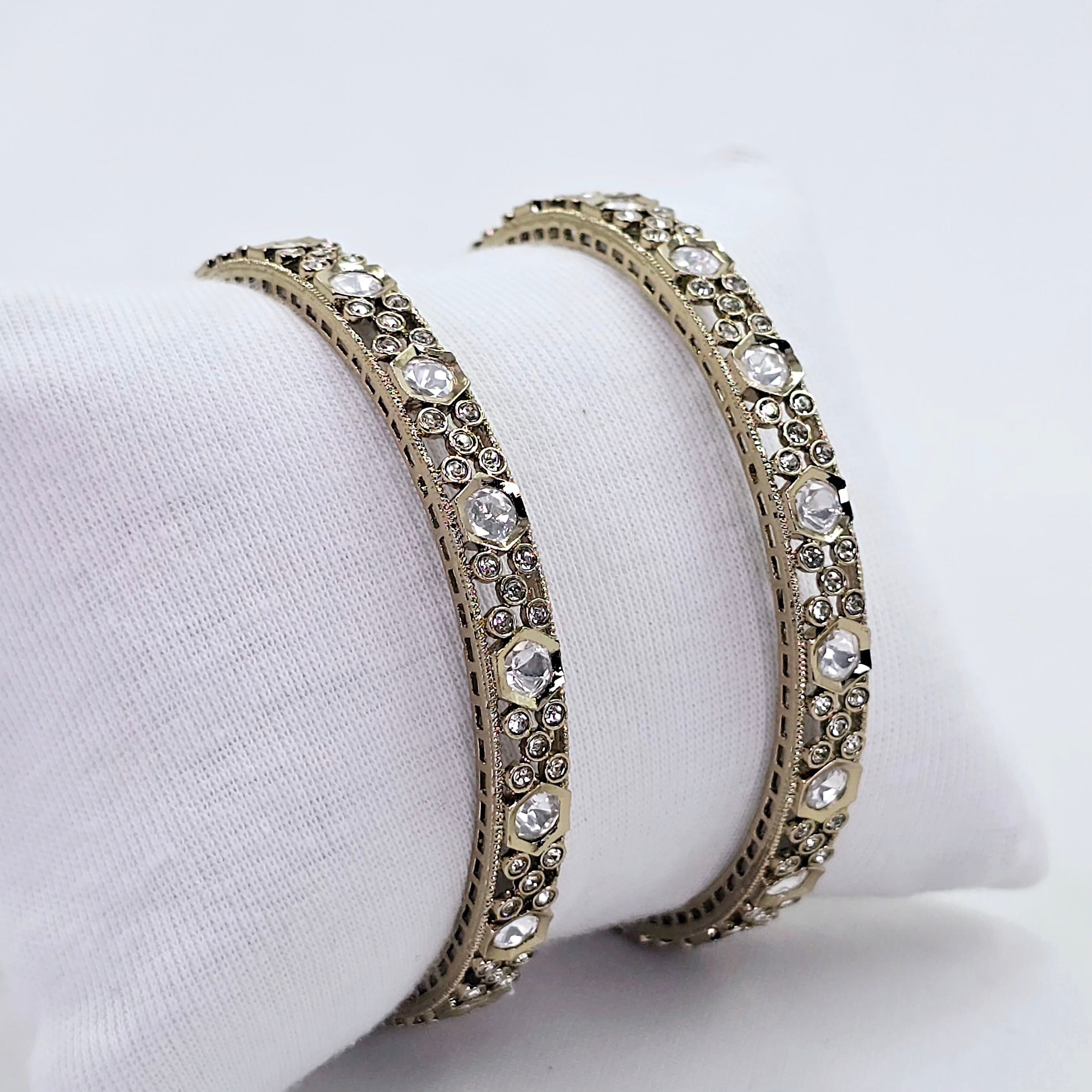The Vastavi Victorian Polish Bangle