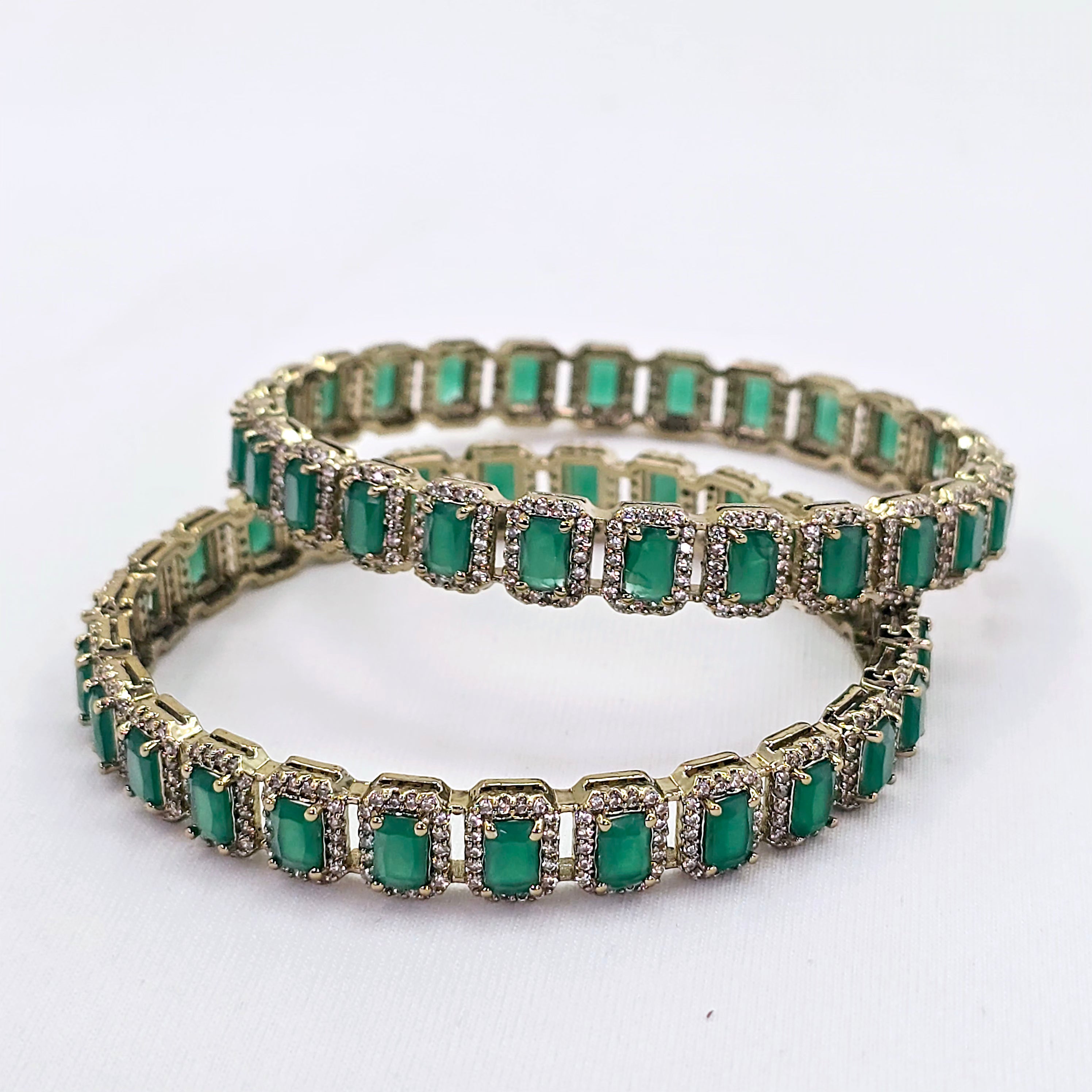 The Bela Victorian Polish Bangle