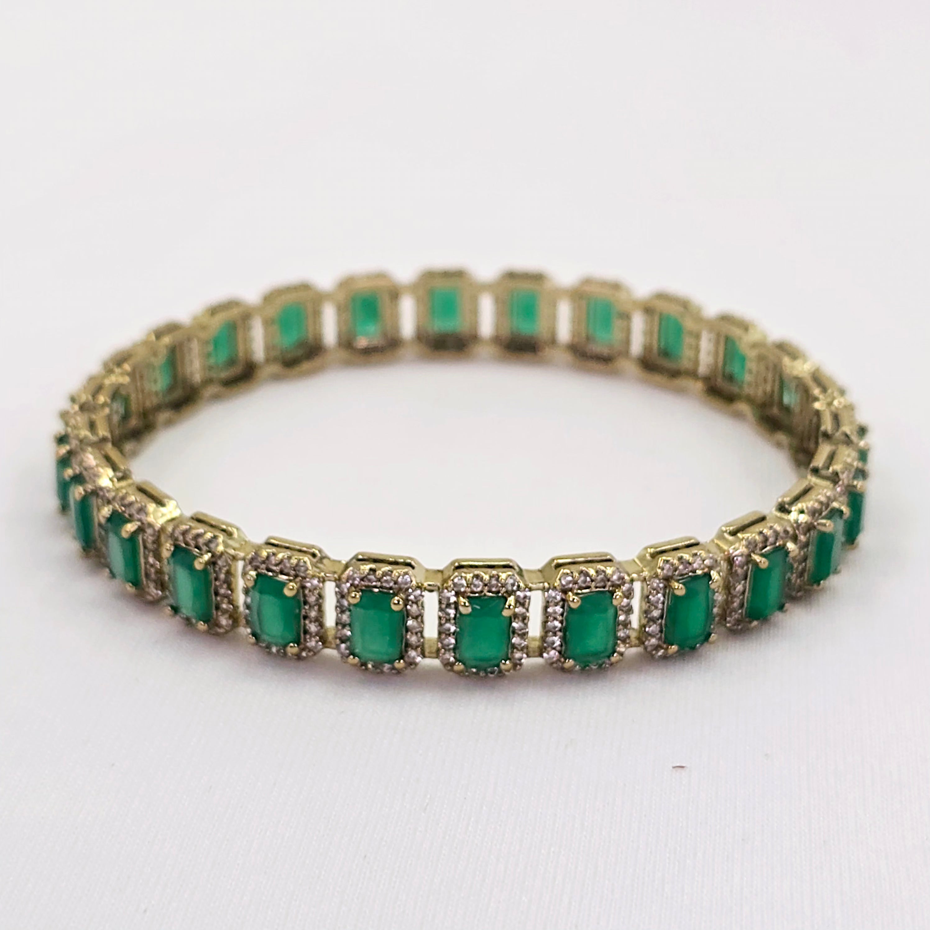 The Bela Victorian Polish Bangle