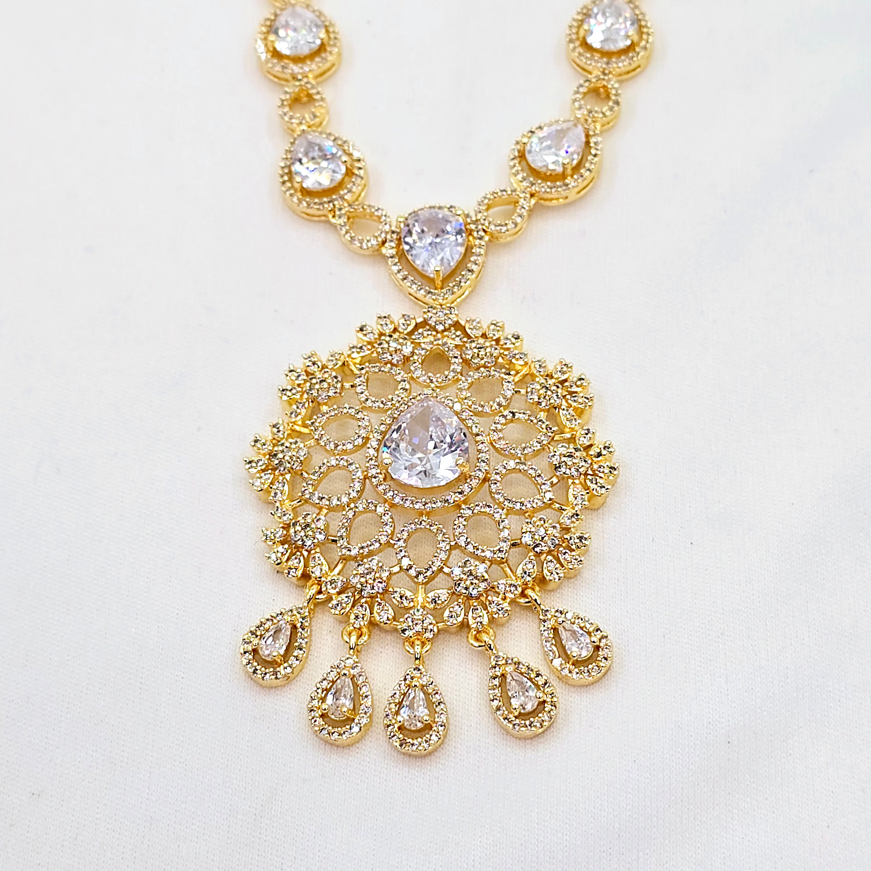 The Alayna Yellowgold A.D Long Necklace
