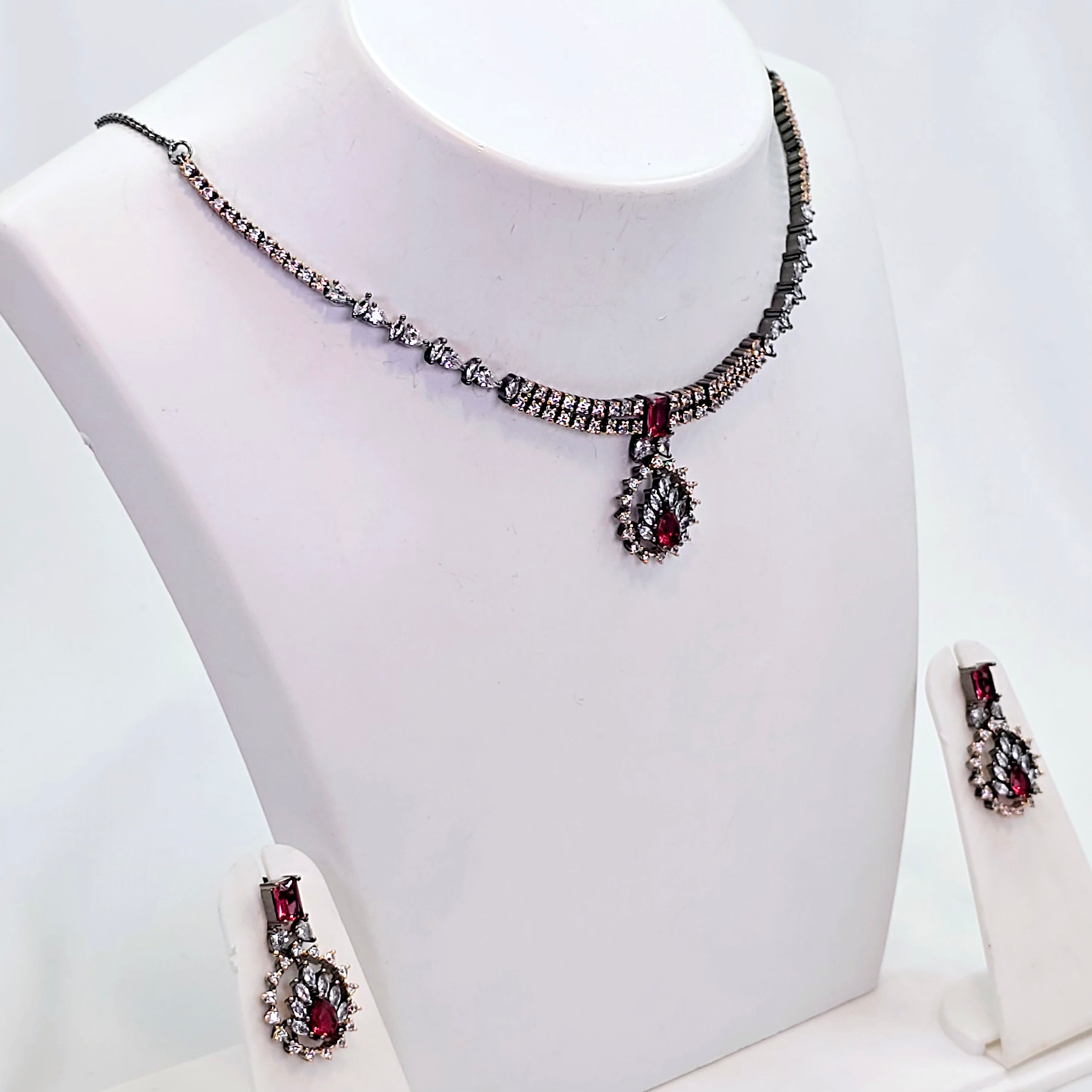 The Diana Blackgold A.D Necklace