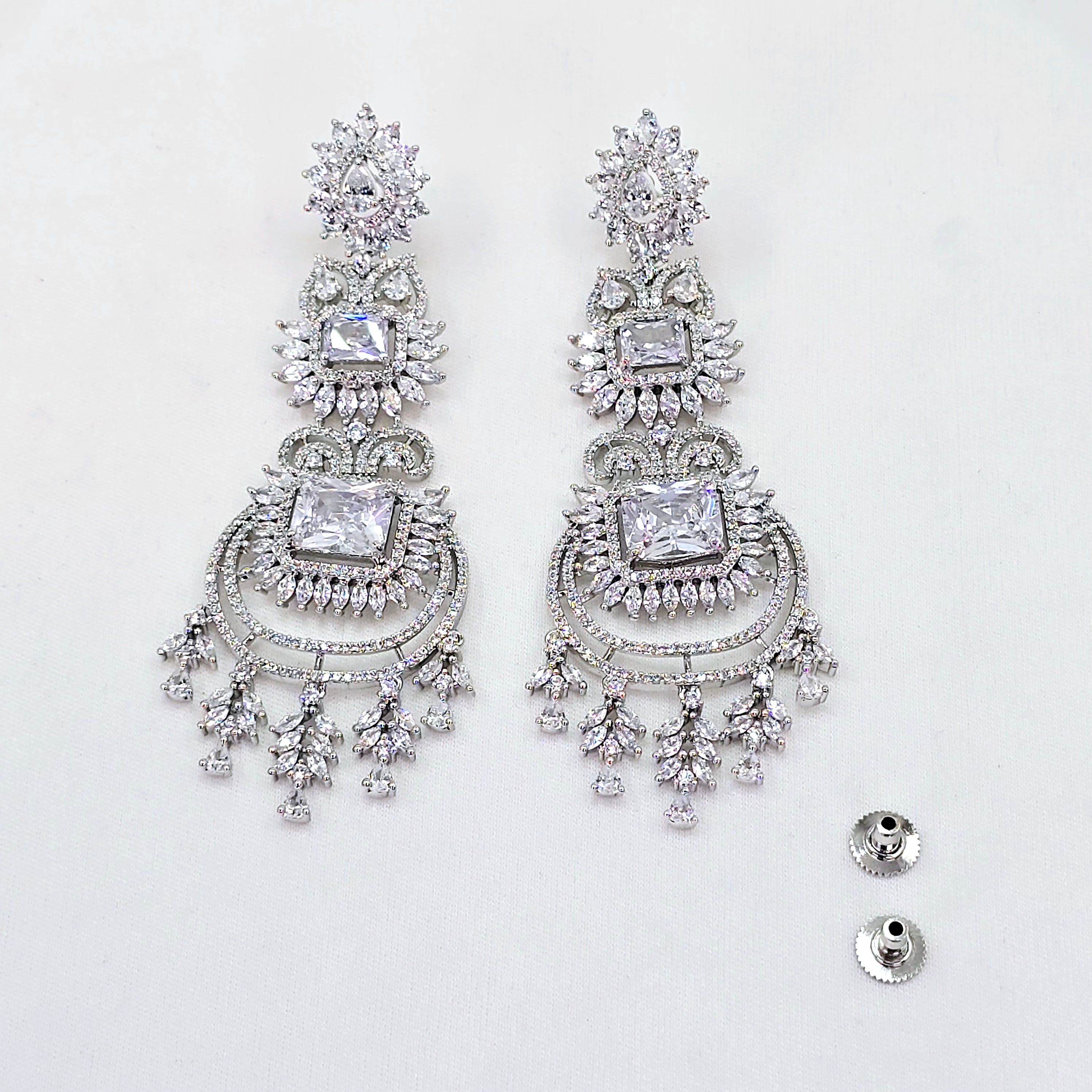 The Renata Whitegold A.D Earring