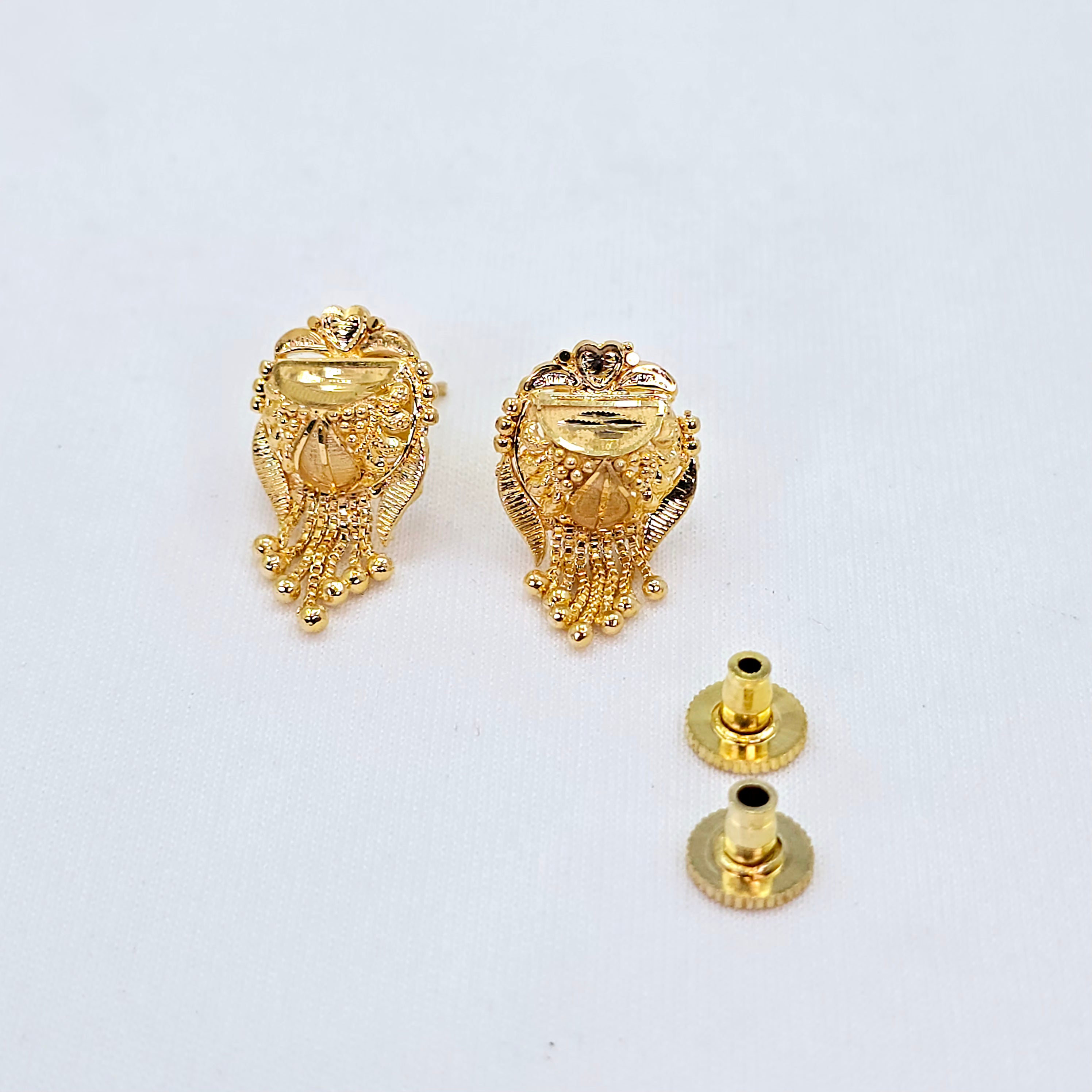 The Manali Goldforming Earring
