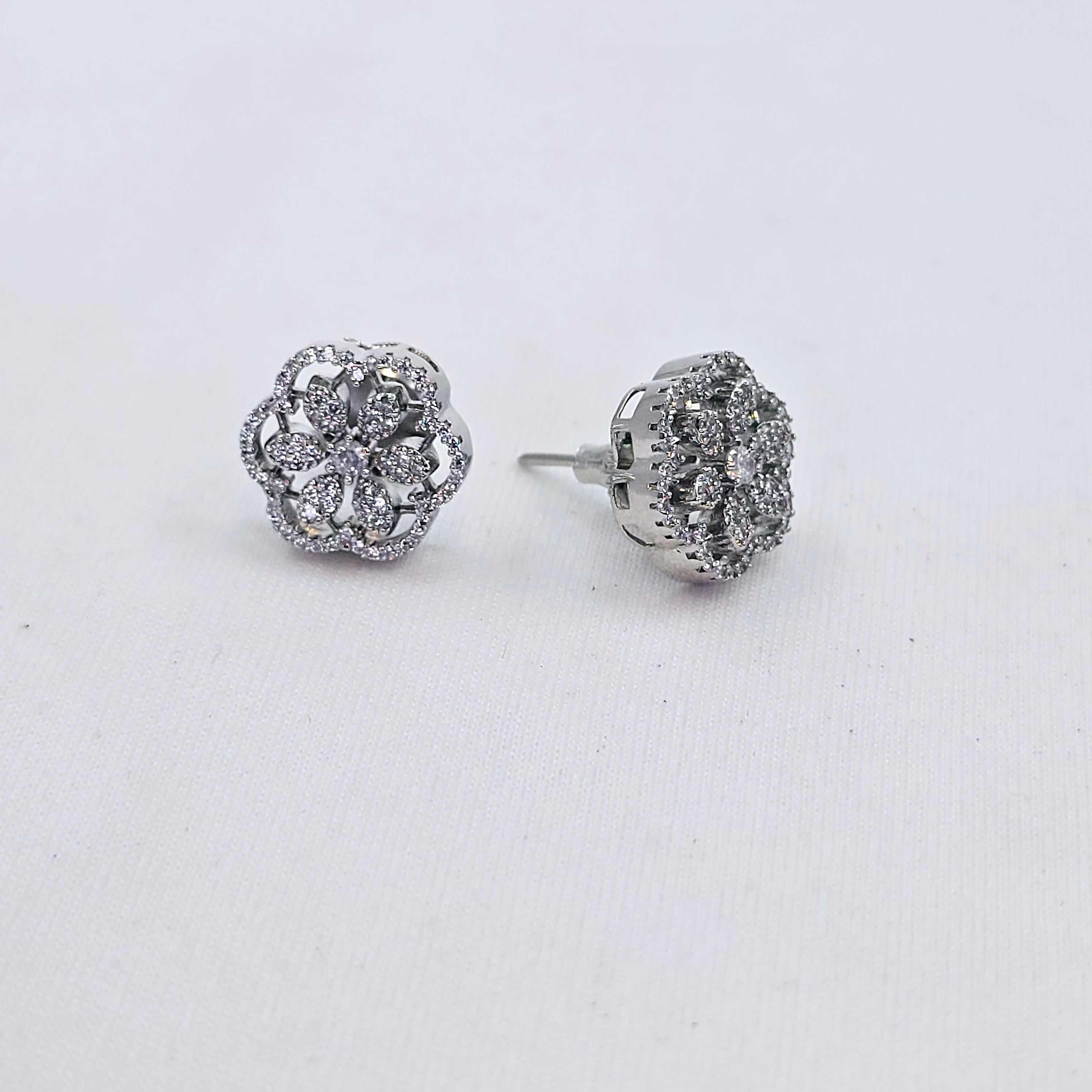 The Ensley Whitegold A.D Earring