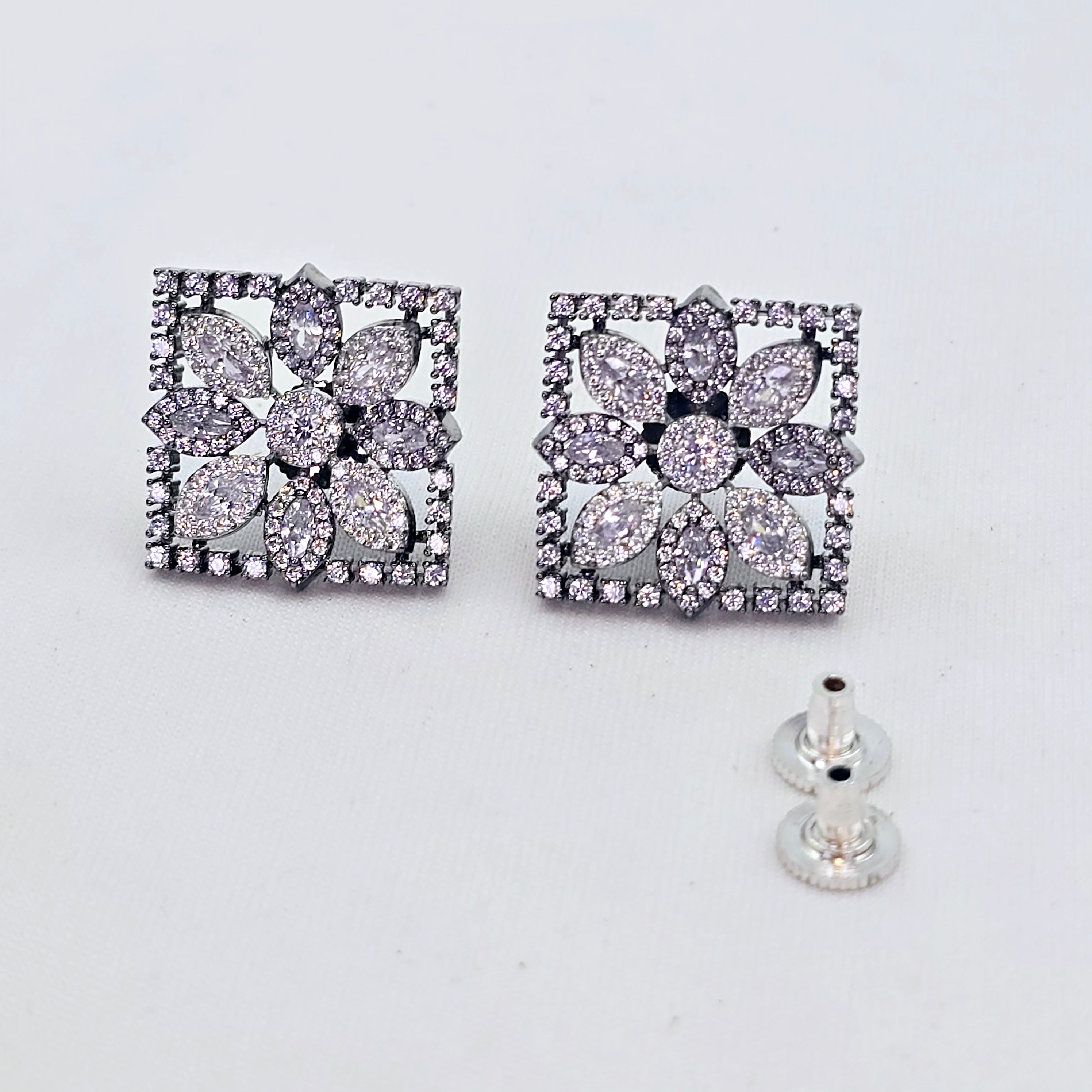 The Mazie Blackgold A.D Earring