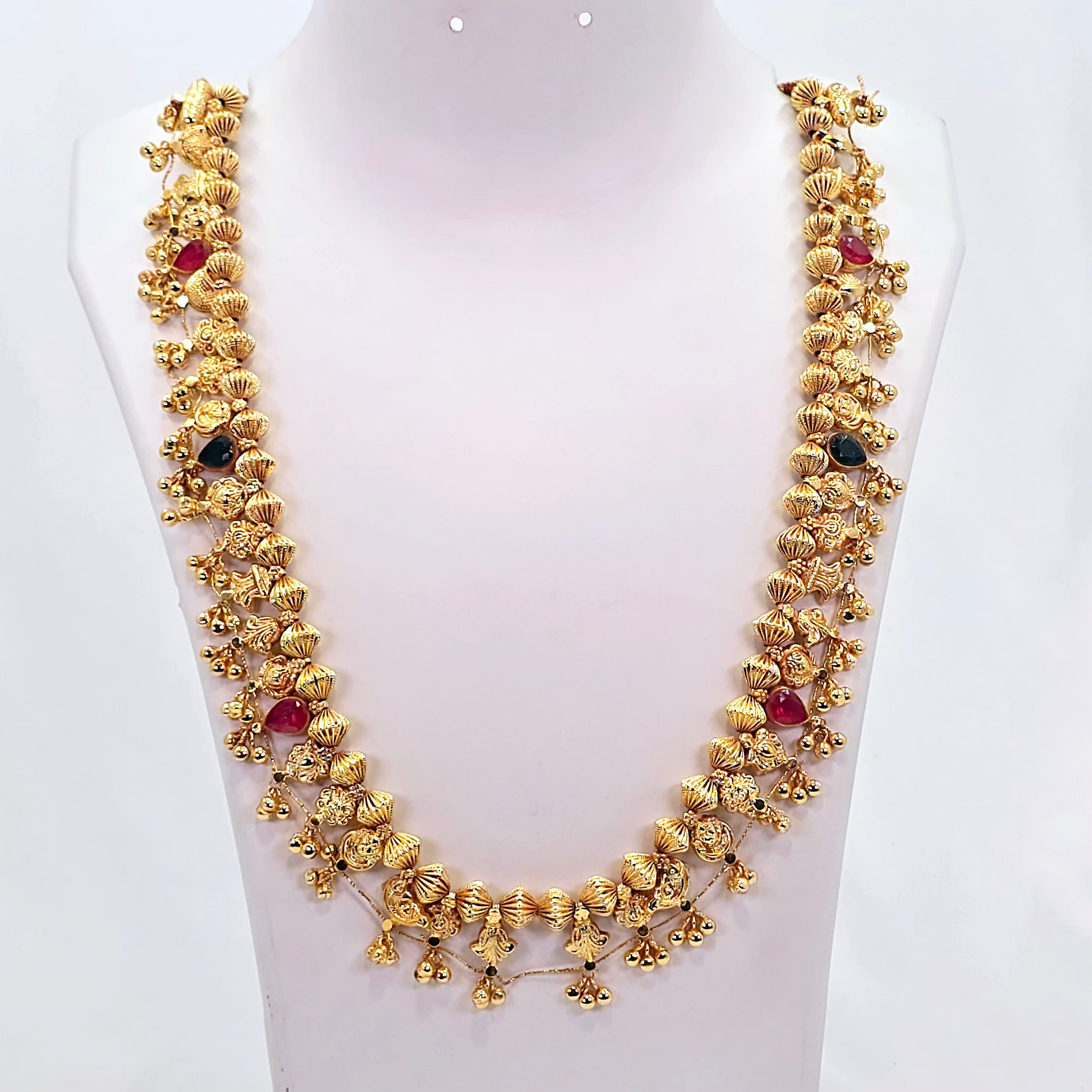 The Ramya Antique Goldforming Saaj
