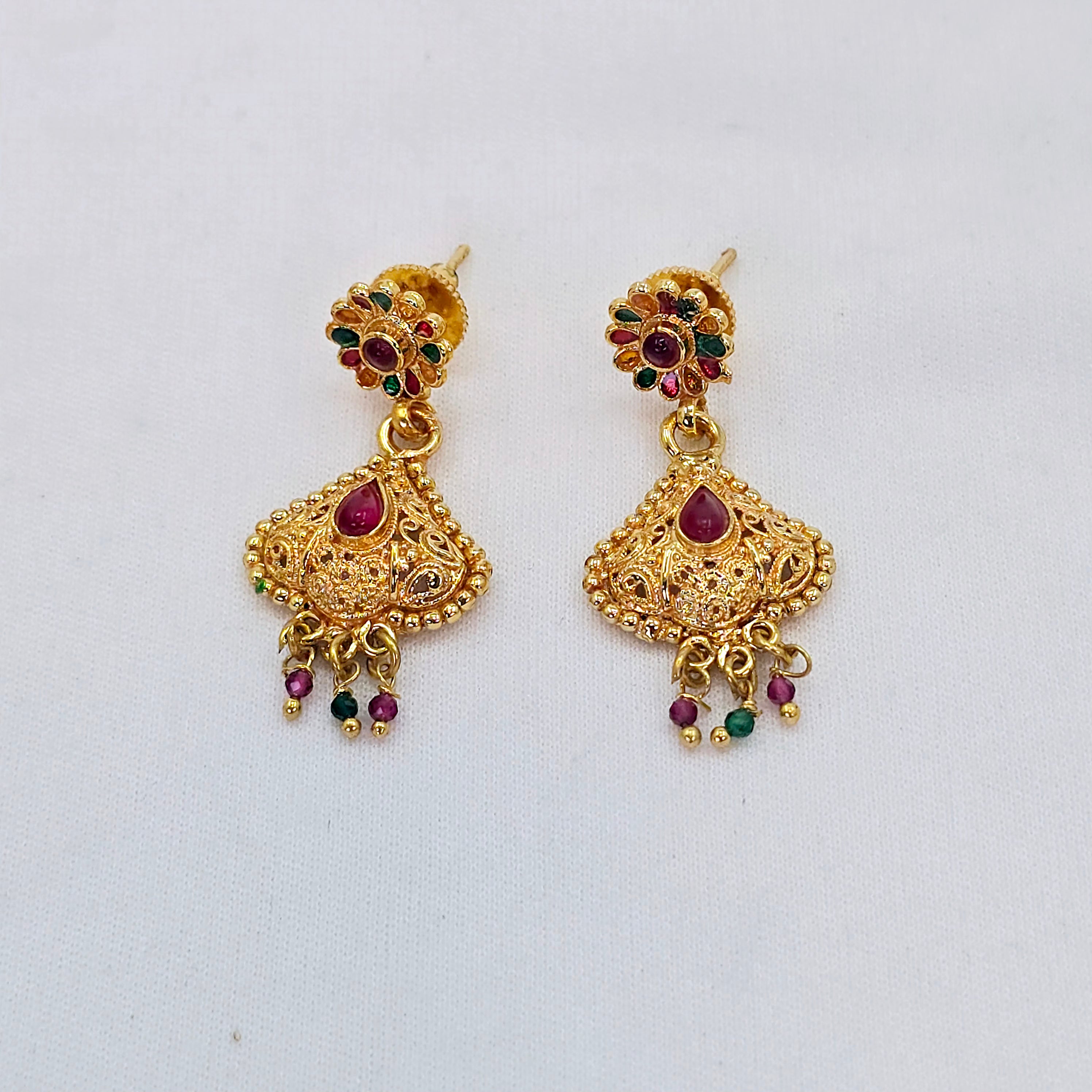 The Anika Antique Goldforming Necklace